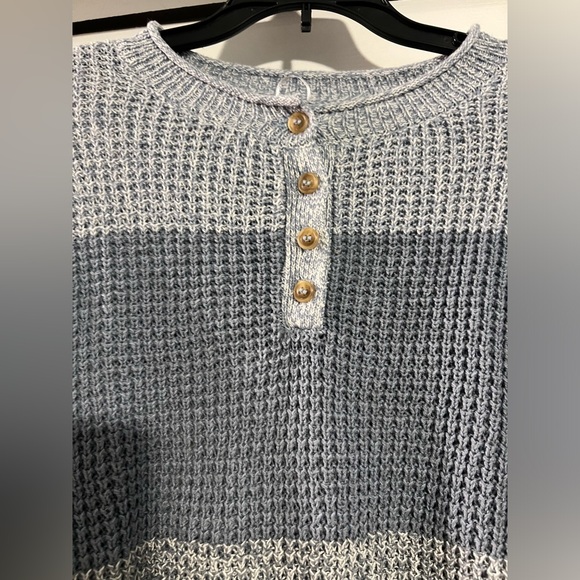 Aeropostle Striped Cropped Henley Sweater - Picture 5 of 6